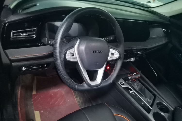 Used CHANGAN OSHAN X7 PLUS 2022 1.5T Blue Whale Edition Automatic Prestige Version Center Console
