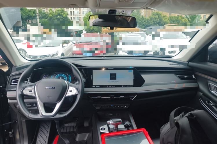 Used CHANGAN OSHAN X7 PLUS 2022 1.5T Blue Whale Edition Automatic Prestige Version Center Console