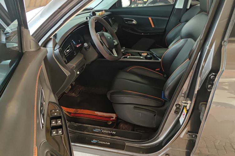 Used CHANGAN OSHAN X7 PLUS 2022 1.5T Blue Whale Edition Automatic Luxury Trim Driver Seat
