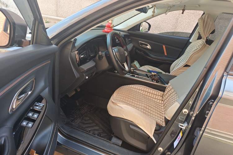 Used CHANGAN OSHAN X7 PLUS 2022 1.5T Blue Whale Edition Automatic Luxury Trim Driver Seat