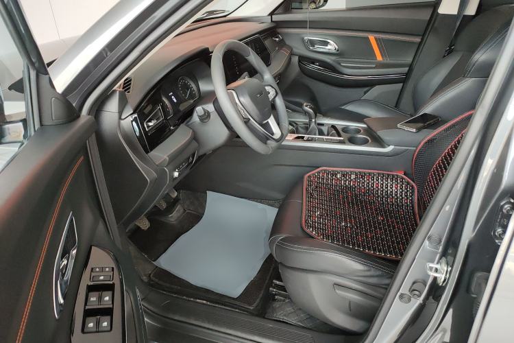 Used CHANGAN OSHAN X7 PLUS 2022 1.5T Manual Luxury Version Driver Seat