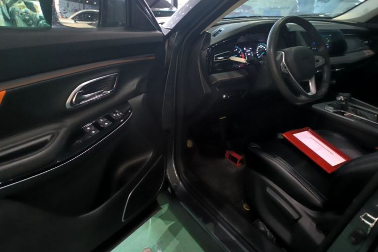 Used CHANGAN OSHAN X7 PLUS 2022 1.5T Blue Whale Edition Automatic Luxury Version Driver Seat