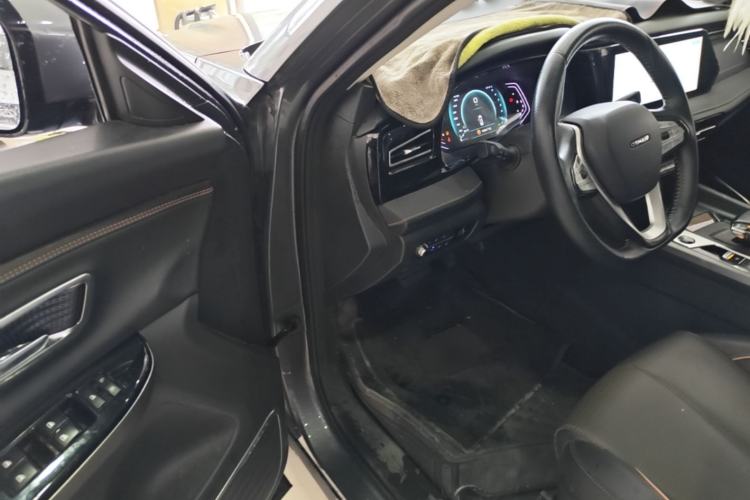 Used CHANGAN OSHAN X7 PLUS 2022 1.5T Blue Whale Edition Automatic ZhiZun Model Driver Seat