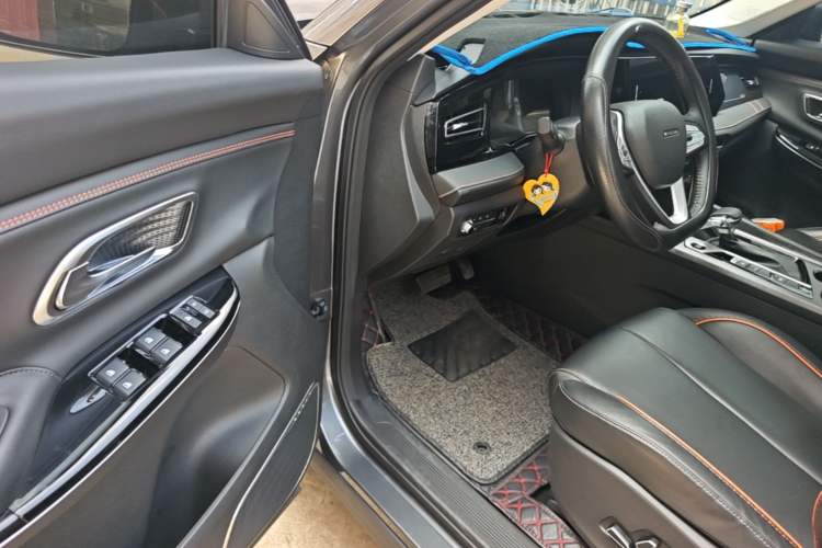 Used CHANGAN OSHAN X7 PLUS 2022 1.5T Blue Whale Edition Automatic Prestige Version Driver Seat