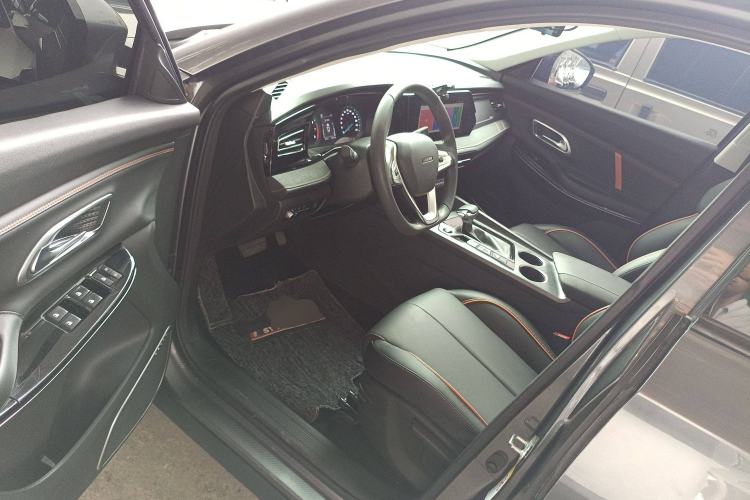 Used CHANGAN OSHAN X7 PLUS 2022 1.5T Blue Whale Edition Automatic Luxury Trim Driver Seat