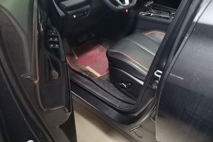 Used CHANGAN OSHAN X7 PLUS 2022 1.5T Blue Whale Edition Automatic Prestige Version Driver Seat