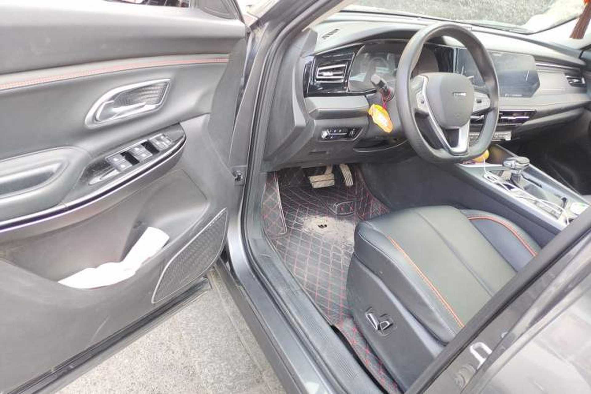 Used CHANGAN OSHAN X7 PLUS 2022 1.5T Blue Whale Edition Automatic Prestige Version Driver Seat