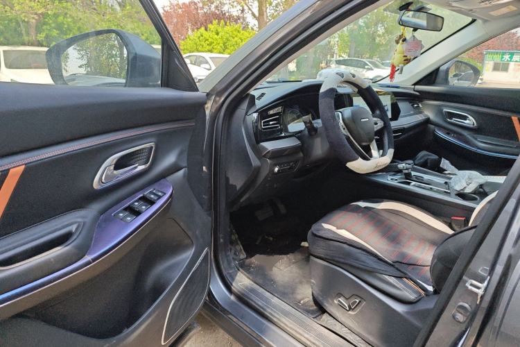 Used CHANGAN OSHAN X7 PLUS 2022 1.5T Blue Whale Edition Automatic Prestige Version Driver Seat