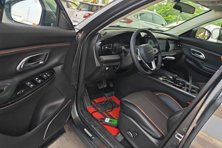 Used CHANGAN OSHAN X7 PLUS 2022 1.5T Blue Whale Edition Automatic ZhiZun Model Driver Seat