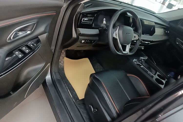 Used CHANGAN OSHAN X7 PLUS 2022 1.5T Blue Whale Edition Automatic Prestige Version Driver Seat
