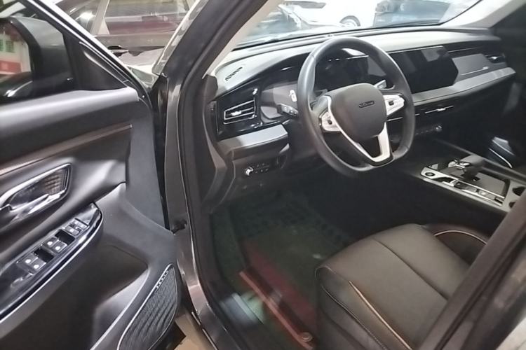 Used CHANGAN OSHAN X7 PLUS 2022 1.5T Blue Whale Edition Automatic ZhiZun Model Driver Seat