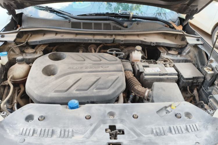 Used CHANGAN OSHAN X7 PLUS 2022 1.5T Blue Whale Edition Automatic Luxury Trim Engine Bay