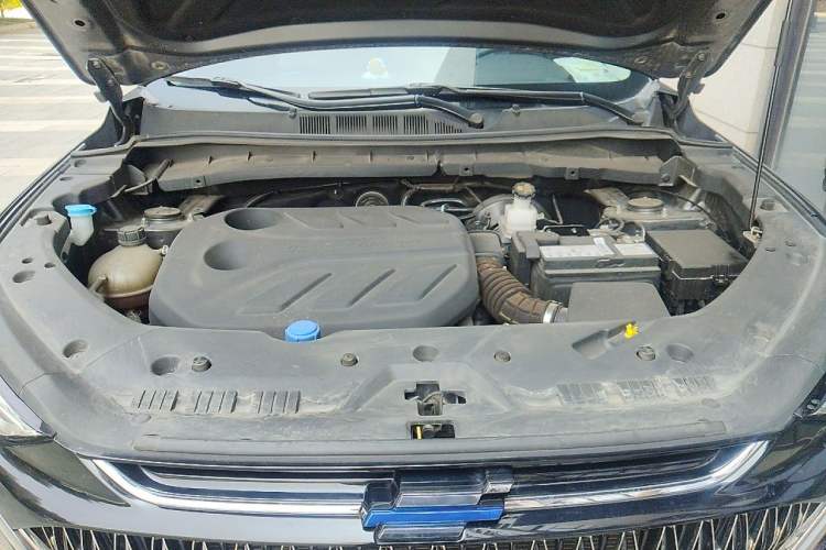 Used CHANGAN OSHAN X7 PLUS 2022 1.5T Blue Whale Edition Automatic Prestige 7-Seater Engine Bay
