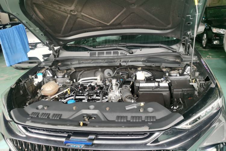 Used CHANGAN OSHAN X7 PLUS 2022 1.5T Blue Whale Edition Automatic Luxury Version Engine Bay