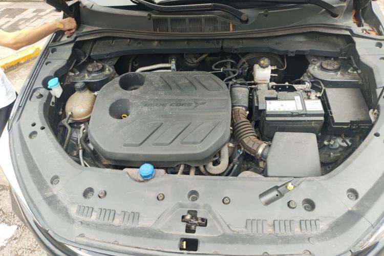 Used CHANGAN OSHAN X7 PLUS 2022 1.5T Blue Whale Edition Automatic Prestige Version Engine Bay