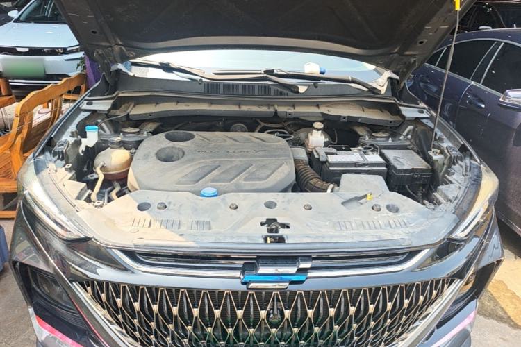 Used CHANGAN OSHAN X7 PLUS 2022 1.5T Blue Whale Edition Automatic Luxury 7-Seater Engine Bay