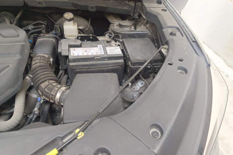 Used CHANGAN OSHAN X7 PLUS 2022 1.5T Blue Whale Edition Automatic Geeker Flagship Model Engine Bay Left
