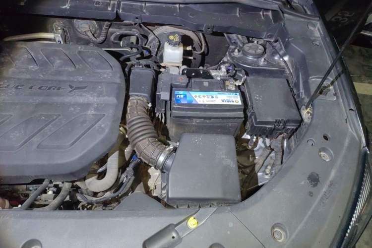 Used CHANGAN OSHAN X7 PLUS 2022 1.5T Blue Whale Edition Automatic Prestige Version Engine Bay Left