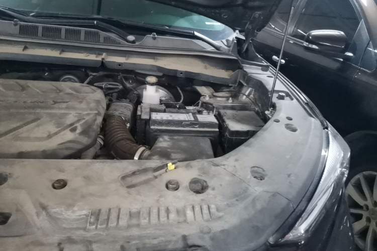 Used CHANGAN OSHAN X7 PLUS 2022 1.5T Blue Whale Edition Automatic Prestige Version Engine Bay Left