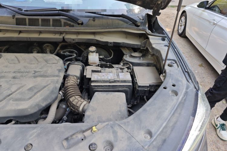 Used CHANGAN OSHAN X7 PLUS 2022 1.5T Blue Whale Edition Automatic Prestige Version Engine Bay Left