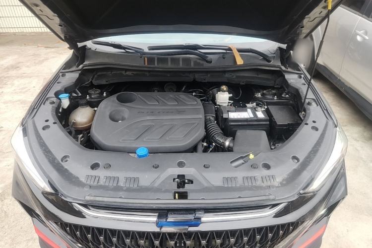 Used CHANGAN OSHAN X7 PLUS 2022 1.5T Blue Whale Edition Automatic Prestige 7-Seater Engine Bay