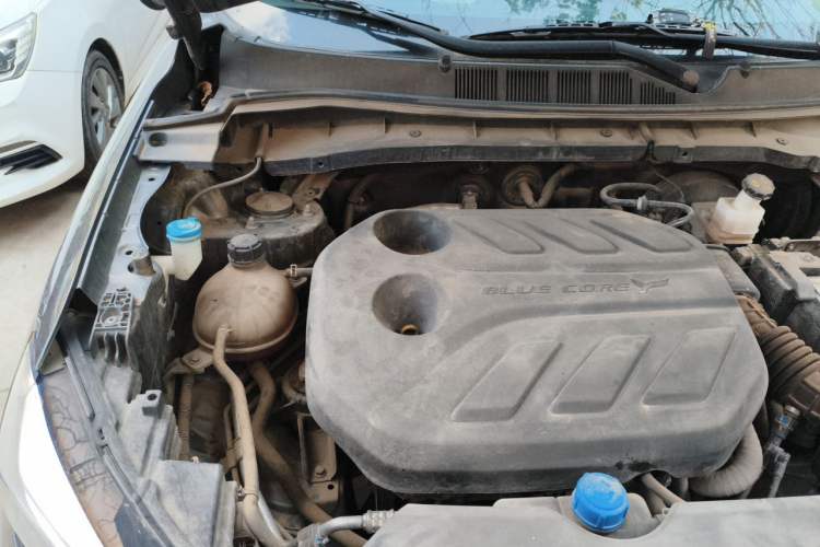 Used CHANGAN OSHAN X7 PLUS 2022 1.5T Blue Whale Edition Automatic Luxury Trim Engine Bay Right