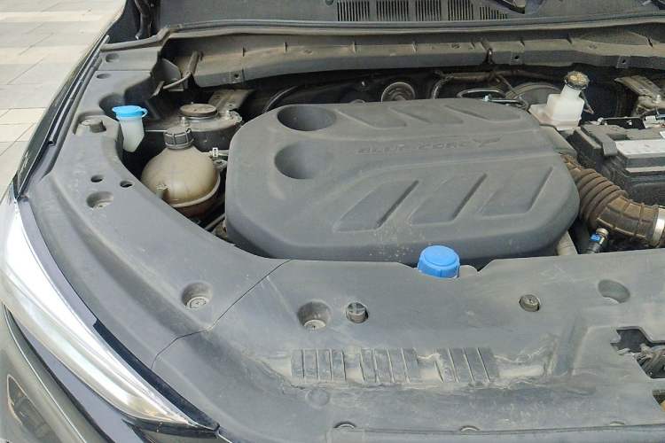 Used CHANGAN OSHAN X7 PLUS 2022 1.5T Blue Whale Edition Automatic Prestige 7-Seater Engine Bay Right