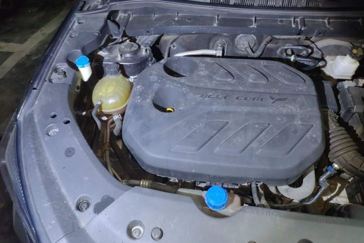Used CHANGAN OSHAN X7 PLUS 2022 1.5T Blue Whale Edition Automatic Prestige Version Engine Bay Right