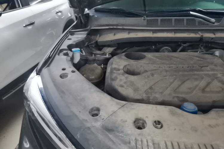 Used CHANGAN OSHAN X7 PLUS 2022 1.5T Blue Whale Edition Automatic Prestige Version Engine Bay Right