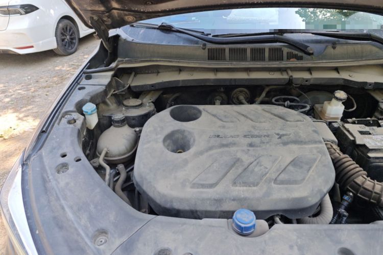 Used CHANGAN OSHAN X7 PLUS 2022 1.5T Blue Whale Edition Automatic Prestige Version Engine Bay Right