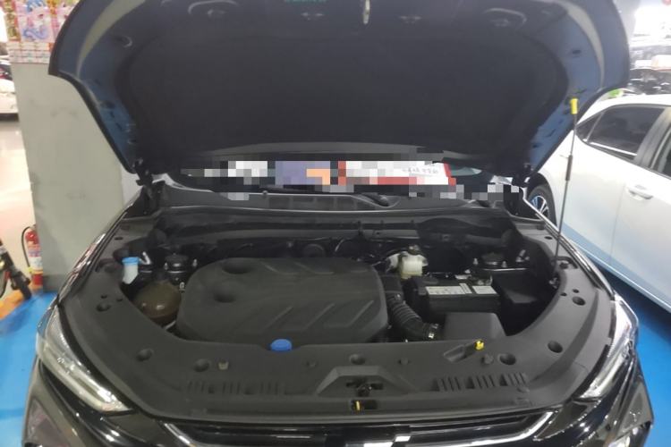 Used CHANGAN OSHAN X7 PLUS 2022 1.5T Blue Whale Edition Automatic ZhiZun Model Engine Bay