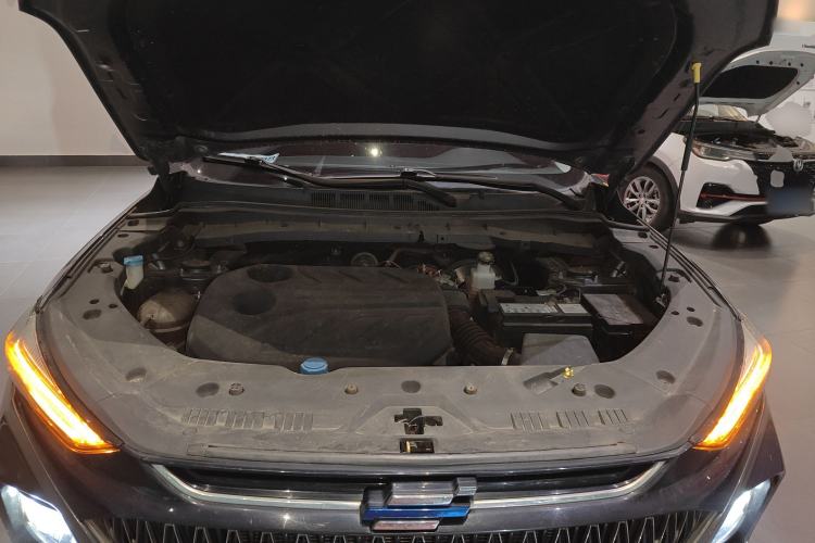Used CHANGAN OSHAN X7 PLUS 2022 1.5T Blue Whale Edition Automatic Geeker Flagship Model Engine Bay