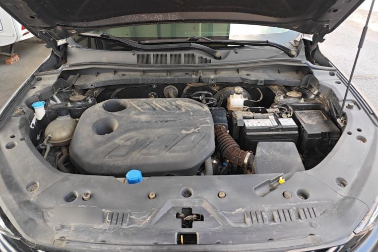 Used CHANGAN OSHAN X7 PLUS 2022 1.5T Blue Whale Edition Automatic ZhiZun Model Engine Bay