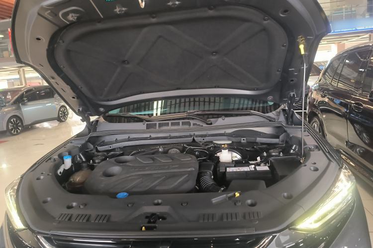 Used CHANGAN OSHAN X7 PLUS 2022 1.5T Blue Whale Edition Automatic Geeker Flagship Model Engine Bay