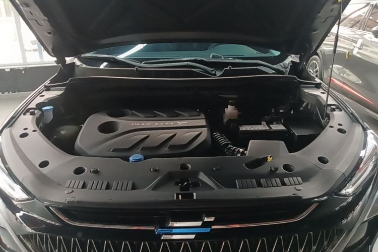 Used CHANGAN OSHAN X7 PLUS 2022 1.5T Blue Whale Edition Automatic Prestige Version Engine Bay