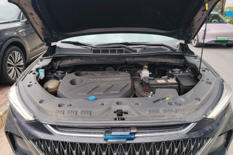 Used CHANGAN OSHAN X7 PLUS 2022 1.5T Blue Whale Edition Automatic ZhiZun Model Engine Bay