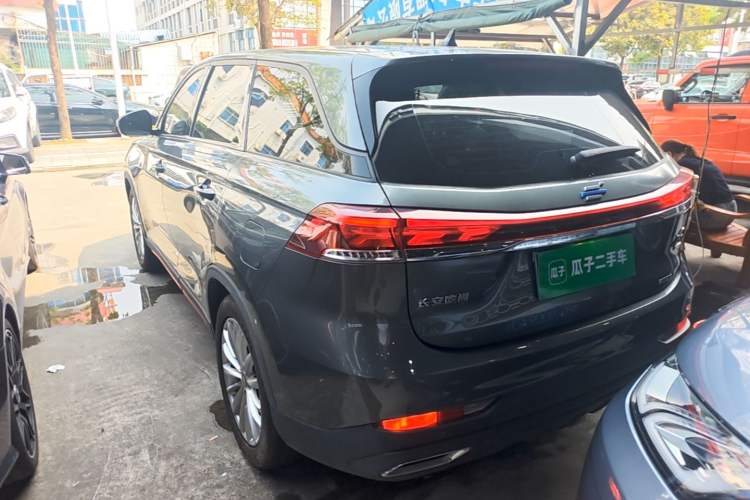 Used CHANGAN OSHAN X7 PLUS 2022 1.5T Blue Whale Edition Automatic Luxury 7-Seater Exterior 2