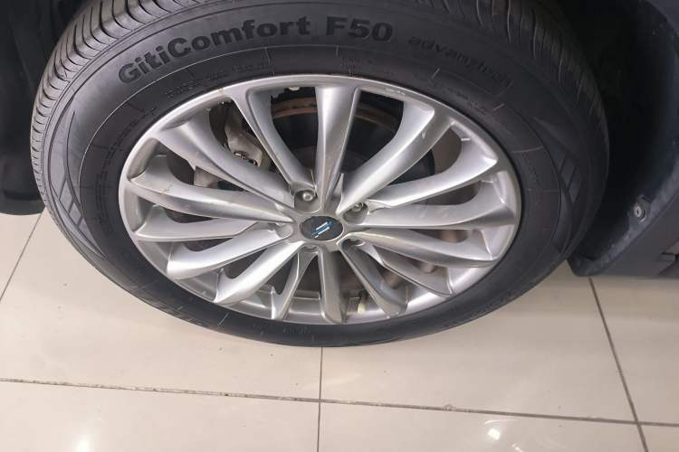 Used CHANGAN OSHAN X7 PLUS 2022 1.5T Blue Whale Edition Automatic Geeker Flagship Model Exterior 4