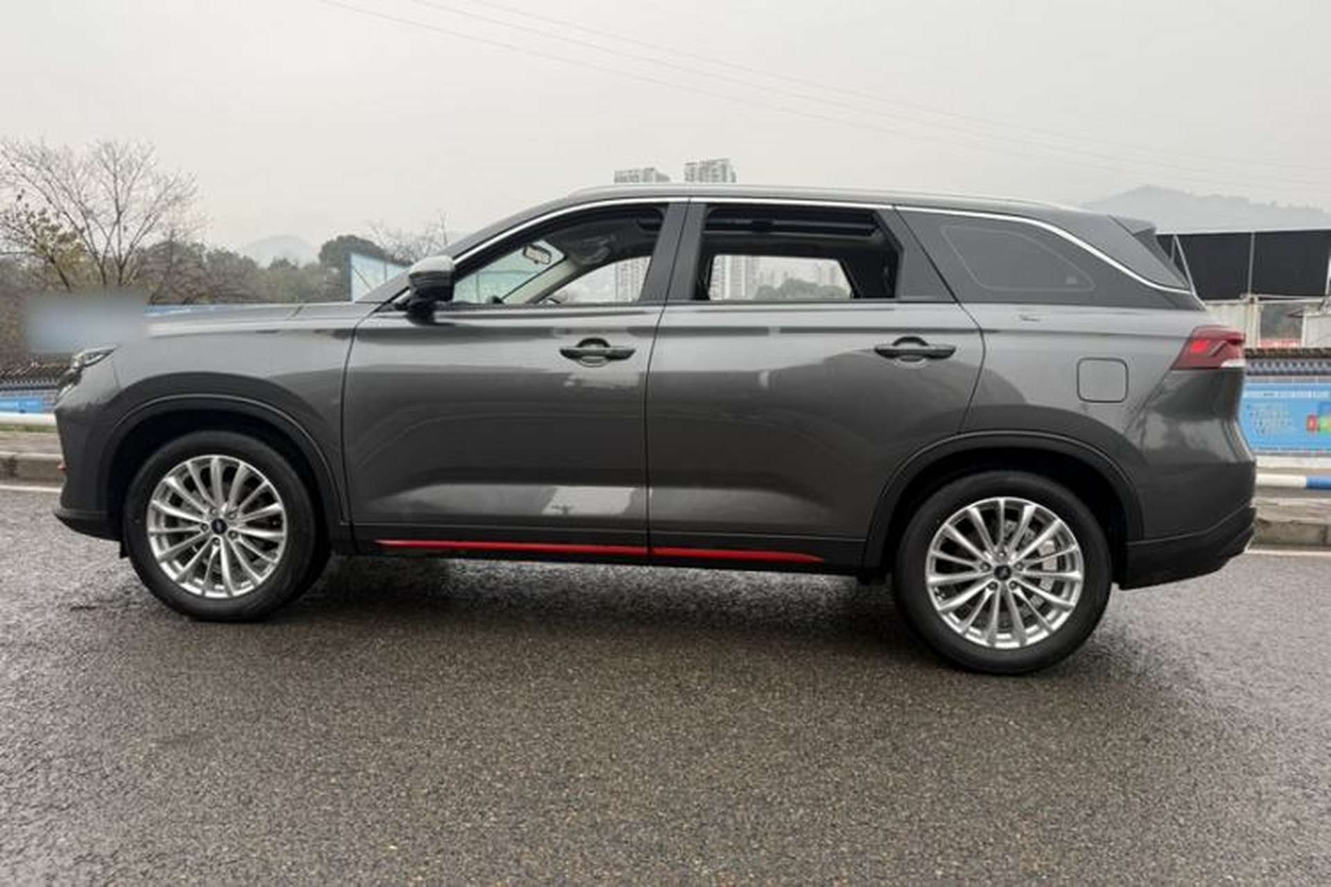 Used CHANGAN OSHAN X7 PLUS 2022 1.5T Blue Whale Edition Automatic ZhiZun Model Exterior 6