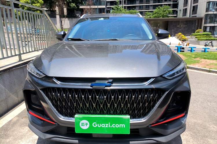 Used CHANGAN OSHAN X7 PLUS 2022 1.5T Blue Whale Edition Automatic Prestige Version Front