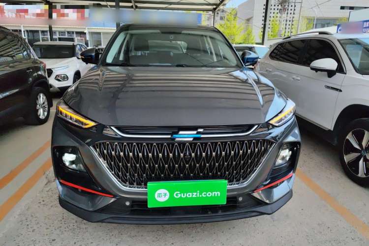 Used CHANGAN OSHAN X7 PLUS 2022 1.5T Manual Luxury Version Front