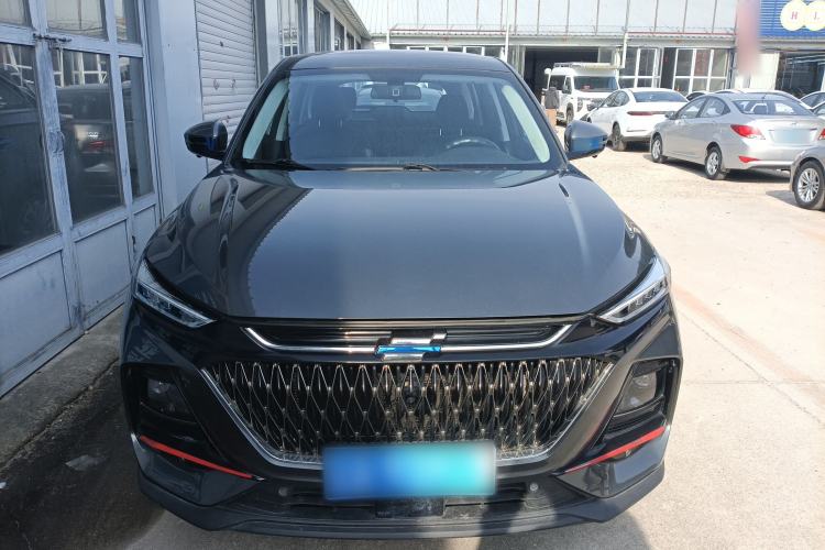 Used CHANGAN OSHAN X7 PLUS 2022 1.5T Manual Luxury Version Front