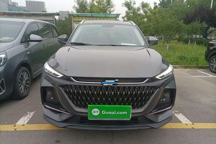 Used CHANGAN OSHAN X7 PLUS 2022 1.5T Blue Whale Edition Automatic Prestige Version Front