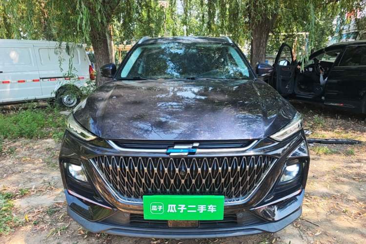 Used CHANGAN OSHAN X7 PLUS 2022 1.5T Blue Whale Edition Automatic Geeker Navigation Model Front