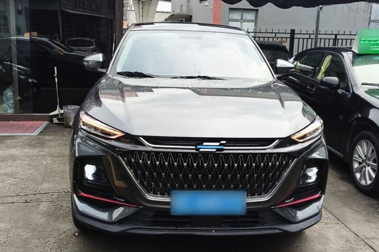 Used CHANGAN OSHAN X7 PLUS 2022 1.5T Blue Whale Edition Automatic Luxury Trim Front