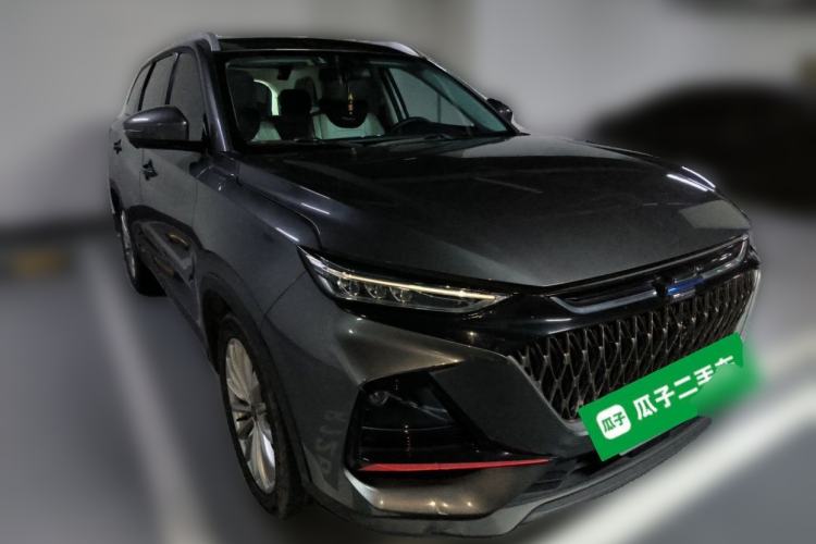 Used CHANGAN OSHAN X7 PLUS 2022 1.5T Blue Whale Edition Automatic Prestige 7-Seater Front Right 45 Deg
