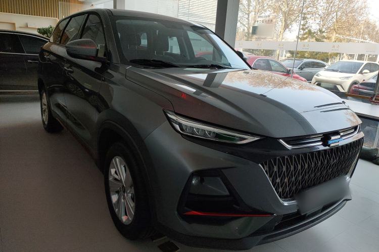 Used CHANGAN OSHAN X7 PLUS 2022 1.5T Manual Luxury Version Front Right 45 Deg