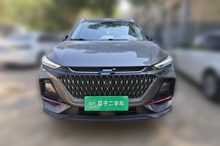 Used CHANGAN OSHAN X7 PLUS 2022 1.5T Blue Whale Edition Automatic Prestige Version Front