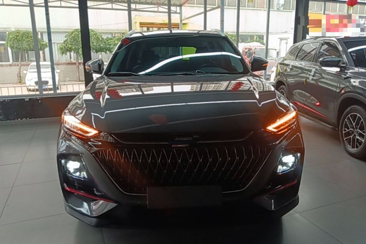 Used CHANGAN OSHAN X7 PLUS 2022 1.5T Blue Whale Edition Automatic Prestige Version Front