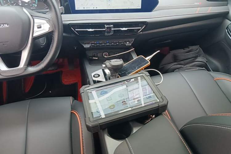 Used CHANGAN OSHAN X7 PLUS 2022 1.5T Blue Whale Edition Automatic Prestige Version Gear Lever
